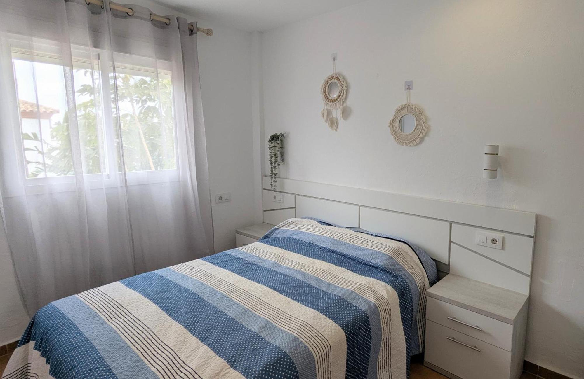 Conil Terraza Apartamentos コニル・デ・ラ・フロンテラ エクステリア 写真