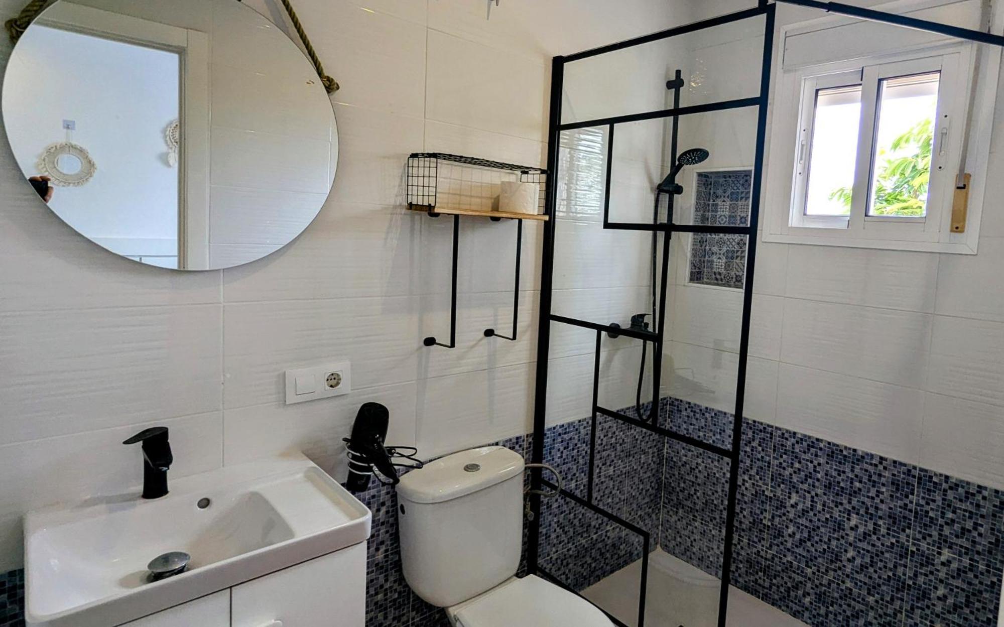 Conil Terraza Apartamentos コニル・デ・ラ・フロンテラ エクステリア 写真