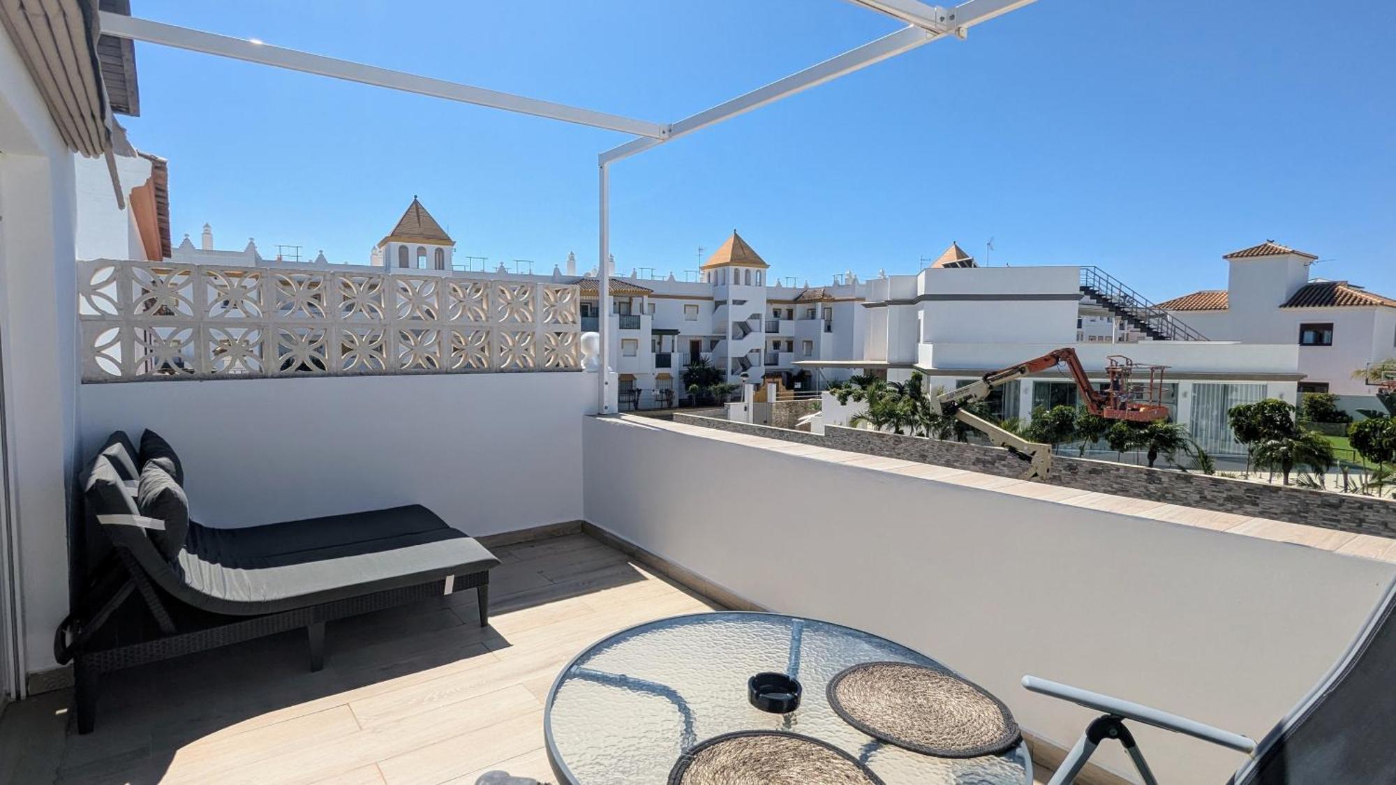 Conil Terraza Apartamentos コニル・デ・ラ・フロンテラ エクステリア 写真